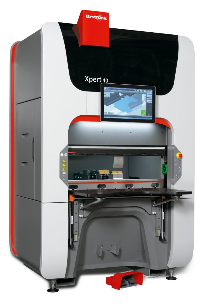 Bystronic Xpert 40 Kantbank für präzises Biegen und Abkanten von Blechteilen