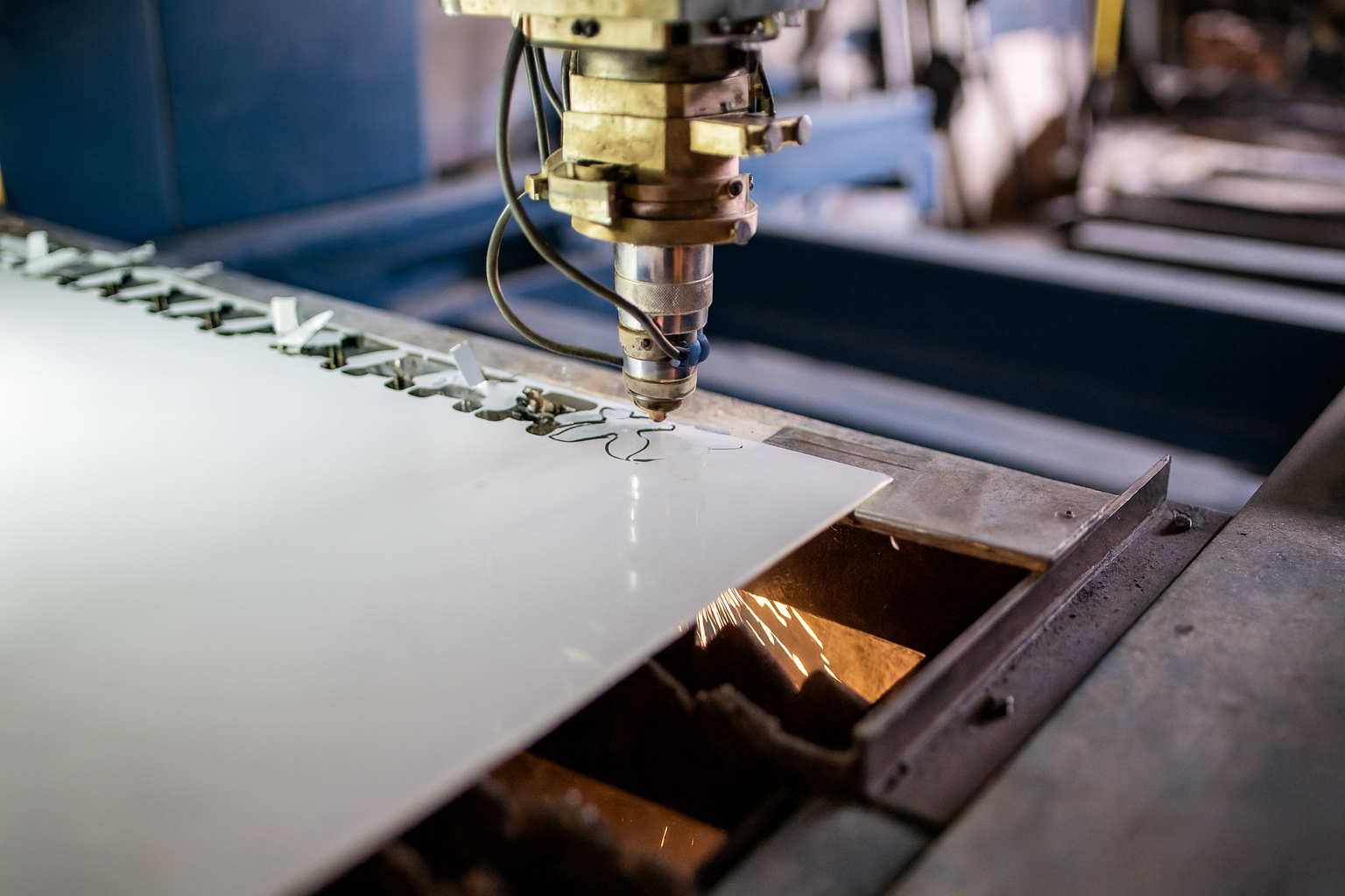 Mehr über den Artikel erfahren Laserschneiden: Welches Material lässt sich bearbeiten?